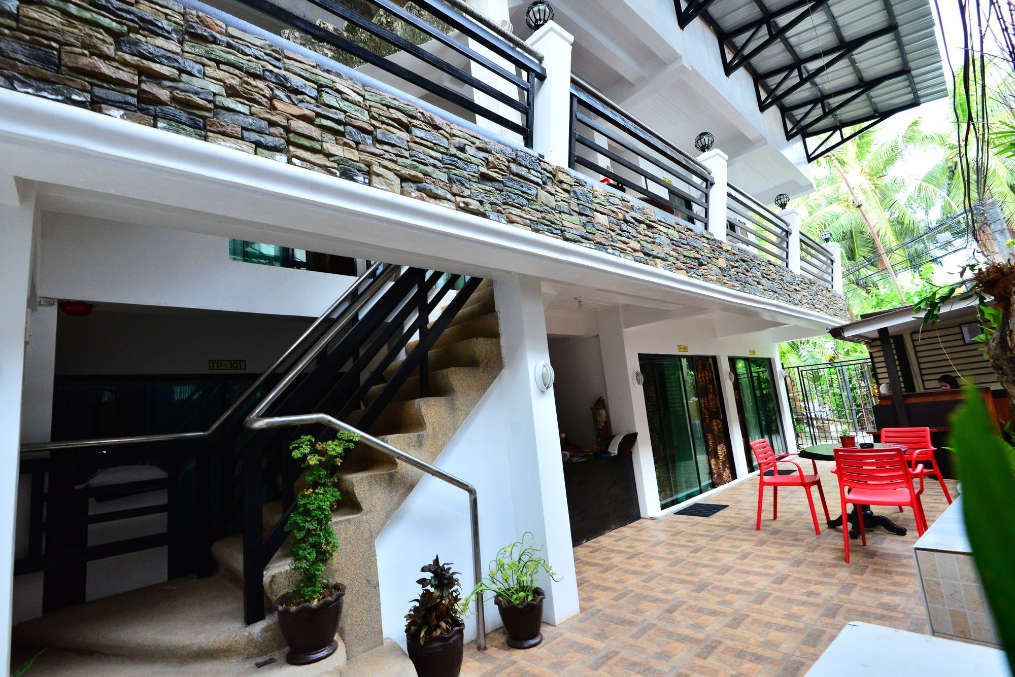 Travellers Pad Boracay Hostel Balabag  Exterior photo